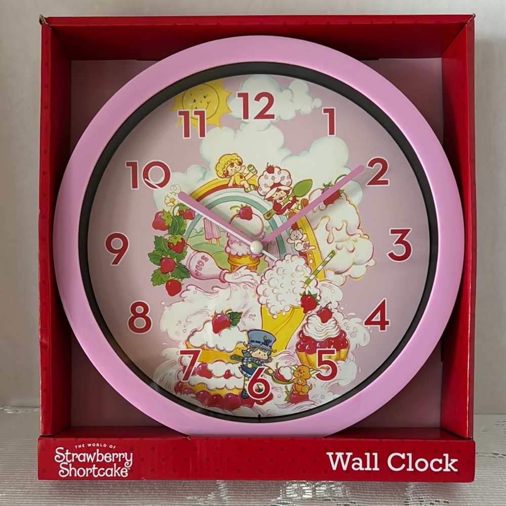The World of Strawberry Shortcake Analog Wall Clock